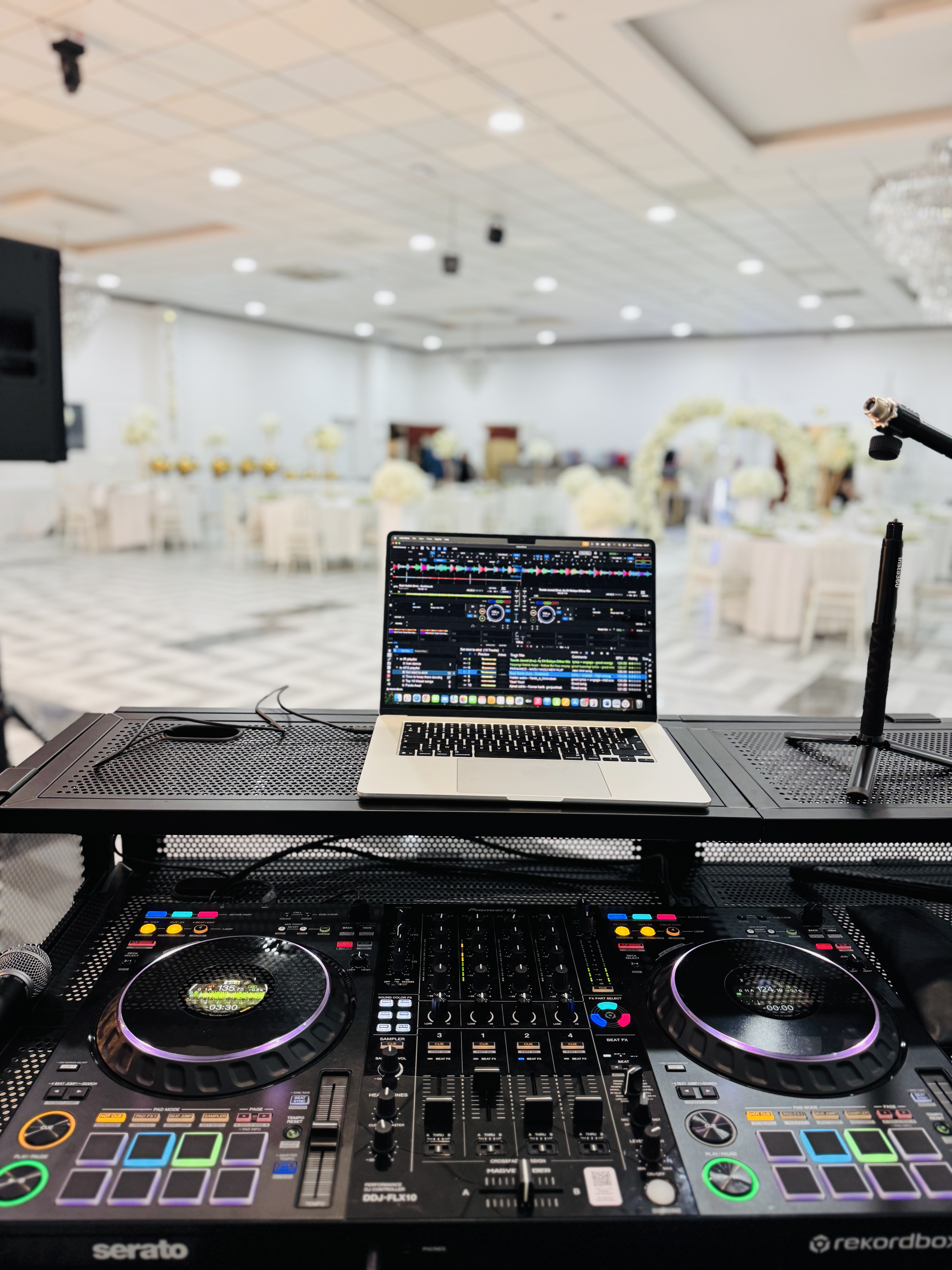 how choose dj 
